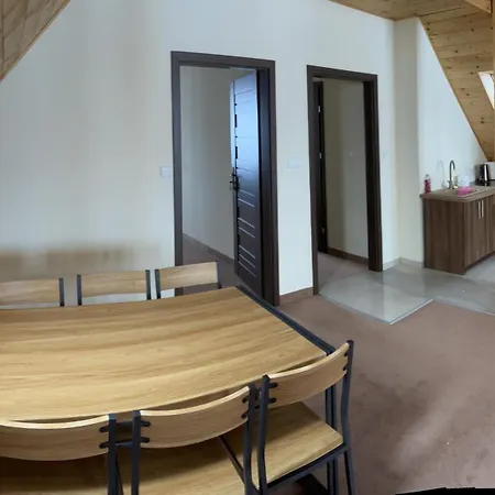 Rembisz Πανσιόν