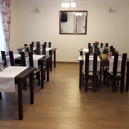 Rembisz Πανσιόν 3*