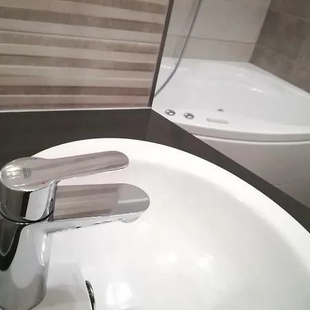 Rembisz Πανσιόν 3*